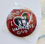 значок "i love vampires" (100р)